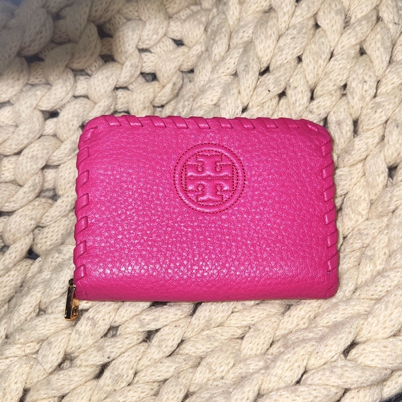 AUTH TORY BURCH MARION HOT PINK LEATHER WALLET - Picture 3 of 8